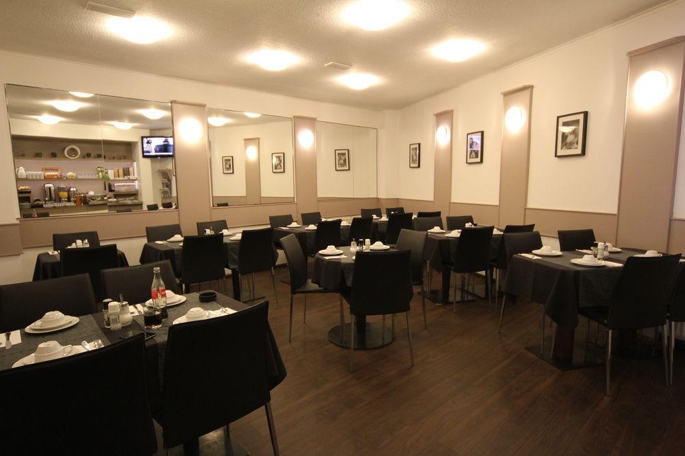 Carlton Hotel Frankfurt am Main Bagian luar foto