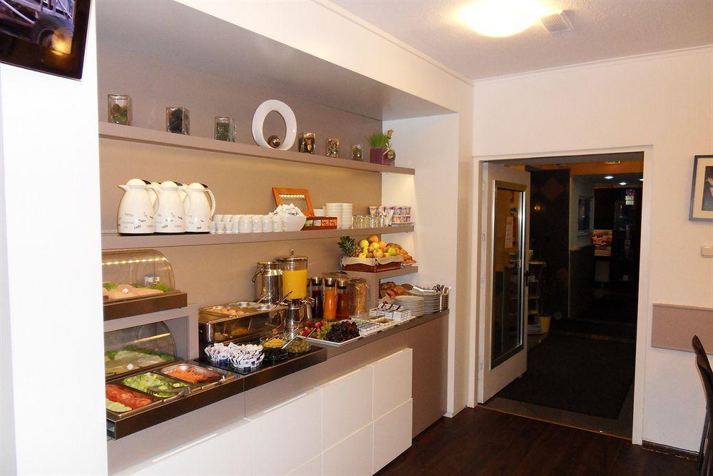 Carlton Hotel Frankfurt am Main Bagian luar foto